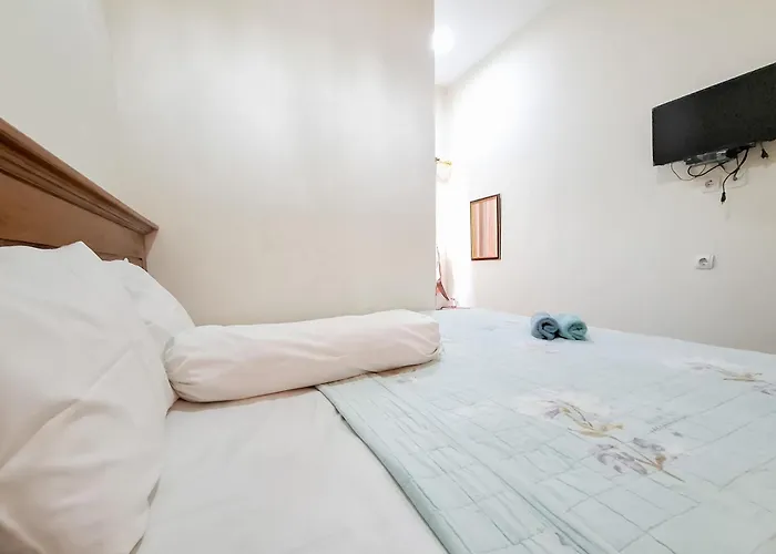 Hotel Muncul Sari Near Bukit Sekipan Tawangmangu Redpartner