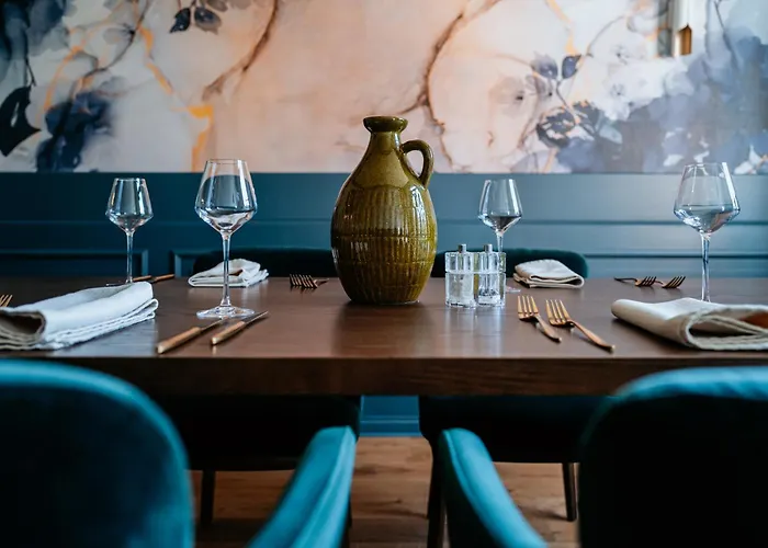 Logis - Hostellerie Saint-Louis&Restaurant Pauze
