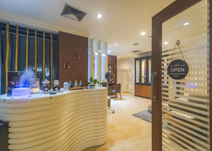 Surabaya Suites Hotel Powered By Archipelago