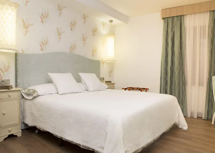 Hotel Hierbaluisa
