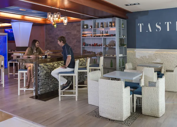 Marylanza Suites & Spa
