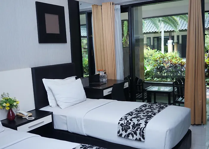 Luminor Hotel Jember By Wh
