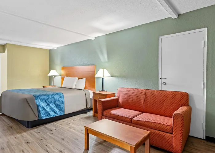 Rodeway Inn Stone Mountain Tucker