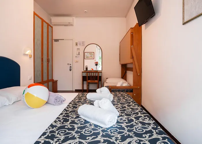 Blu Star Hotel