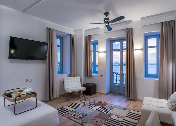 Shapes Luxury Suites