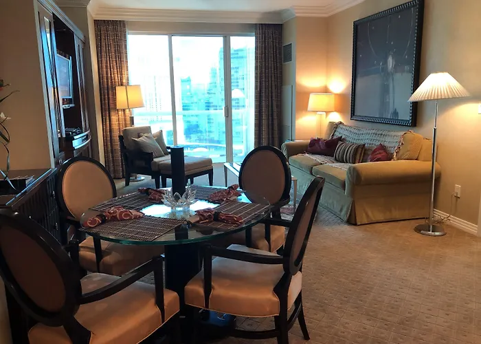 True 1Br Balcony Suite With Strip View At Mgm Signature