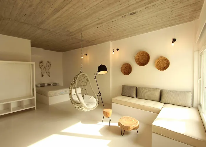 Mesanto Luxury Suites