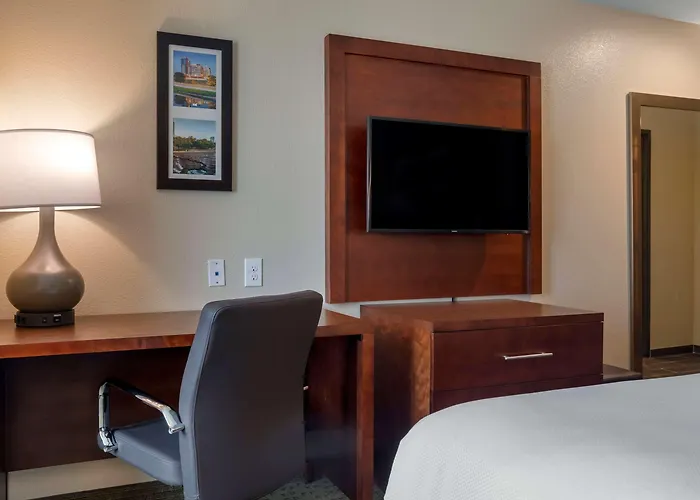 Comfort Inn & Suites Euless Dfw West