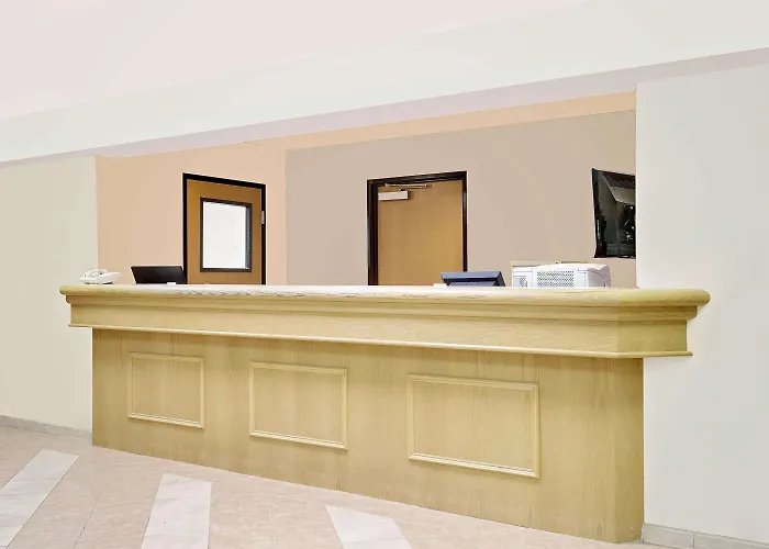 Super 8 By Wyndham Battle Mountain
