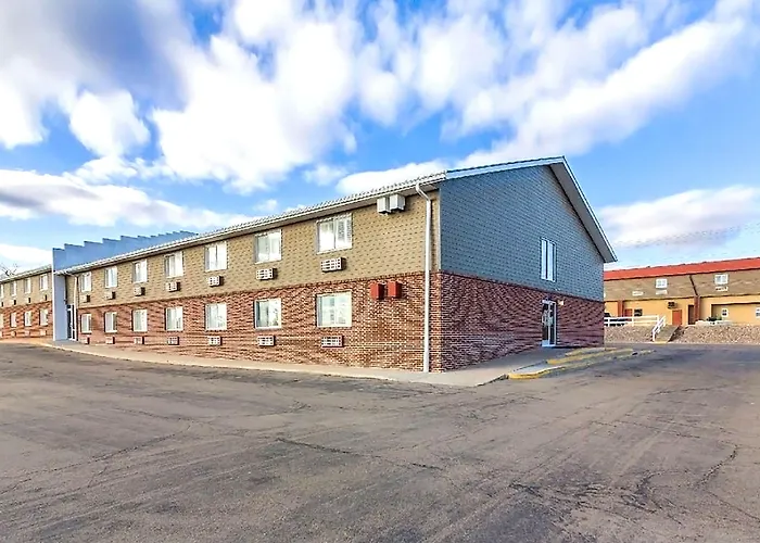 Sky-Palace Inn & Suites Mccook