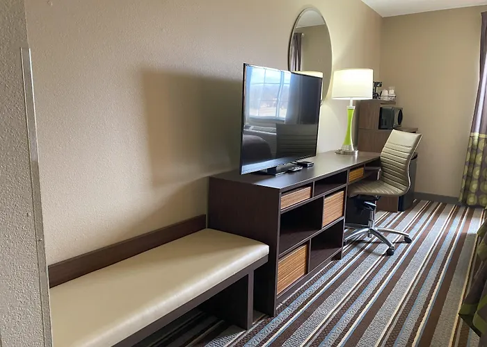 Super 8 By Wyndham Winfield-Quail Ridge Area