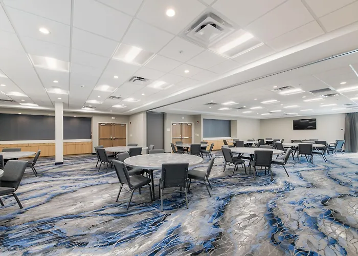 Fairfield By Marriott Inn & Suites Knoxville Clinton