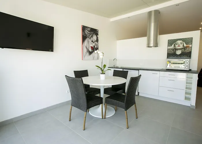 Le Grand Large Bord de Mer Hotel&Appartements
