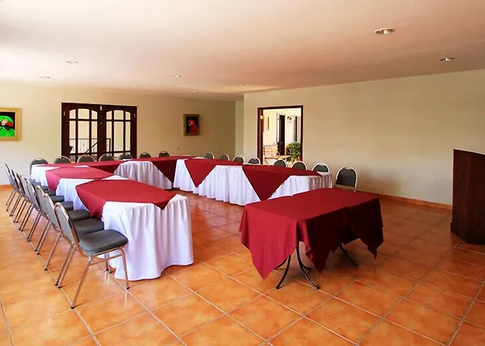 Plaza Magdalena Hotel