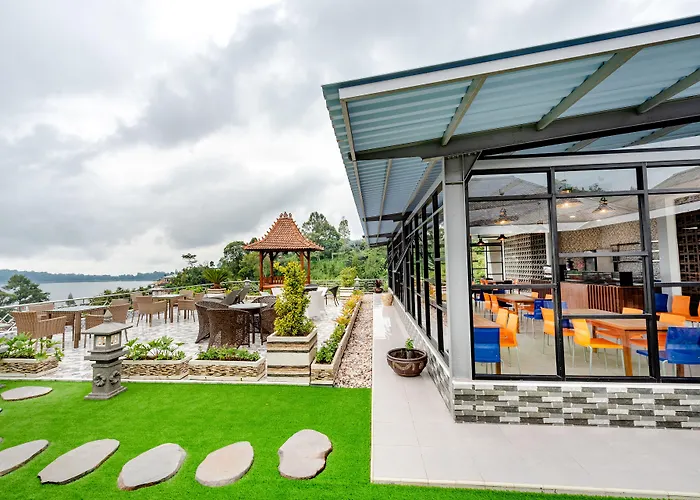 Dedanau Hotel