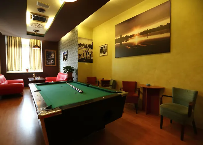 Hotel Nostalgia