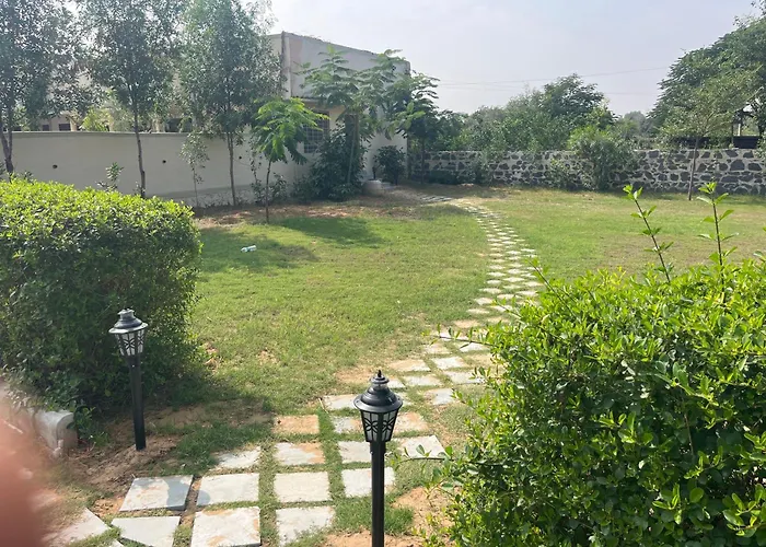 Hotel Ajitgarh