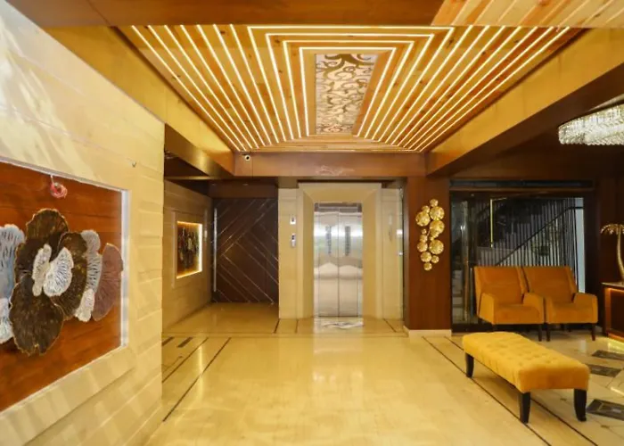 Hotel Golden - I