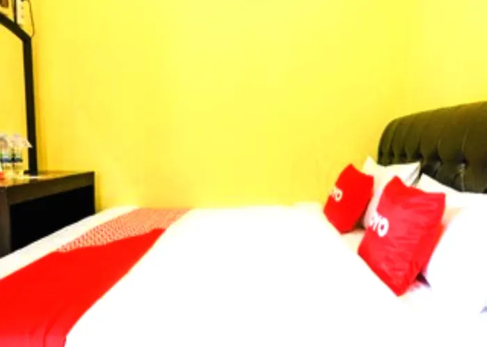 Oyo 1784 Hj. Aniek Residence