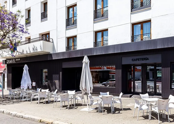 Hotel Virgen de los Reyes