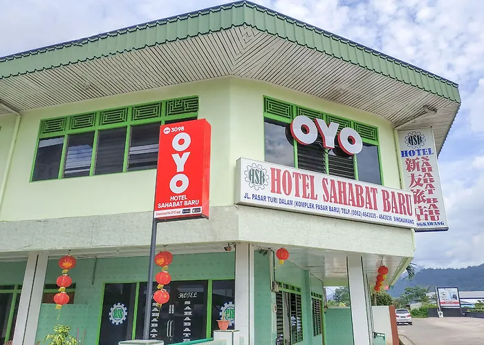 Super Oyo 3098 Hotel Sahabat Baru