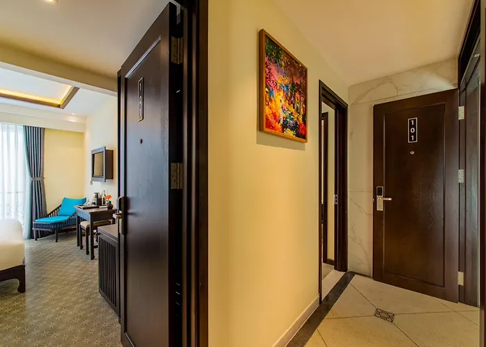 Hoi An Merrily De Art Hotel