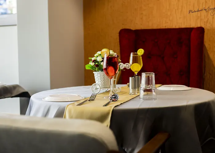 Hotel Prabha Palace