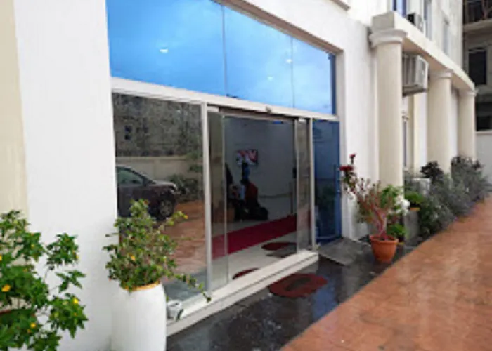 Time Oak Hotel And Suites Royale