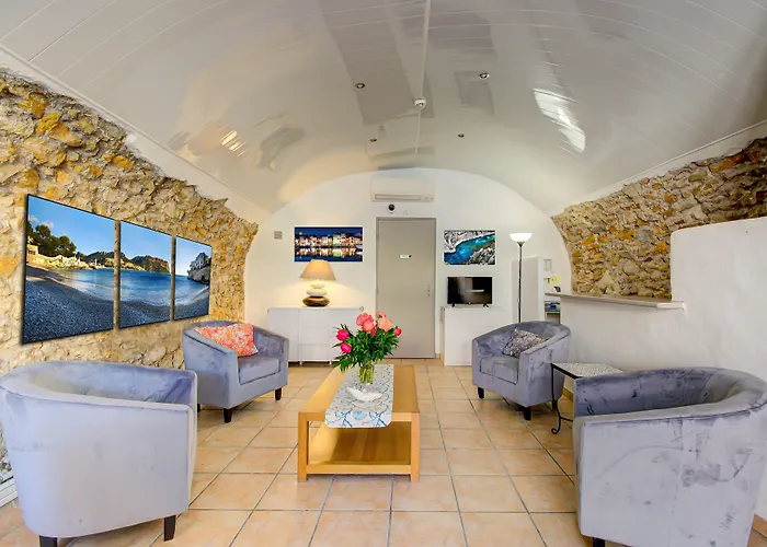 Hotel Des Calanques