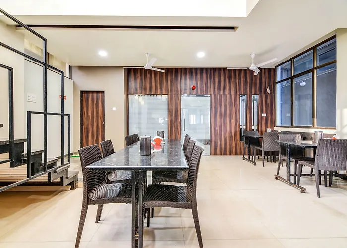 Treebo Shree Sai Suites - 2Km From Mahalaxmi Temple