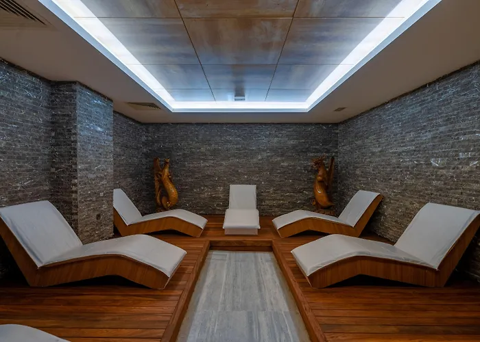 Pearly Hotel