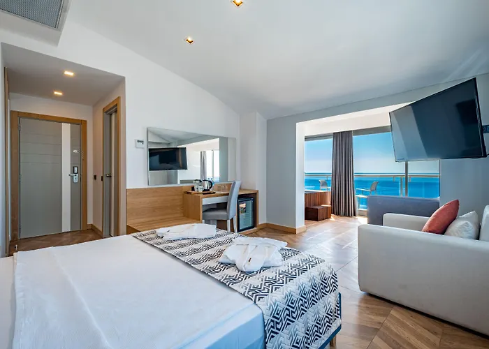 Pearly Hotel
