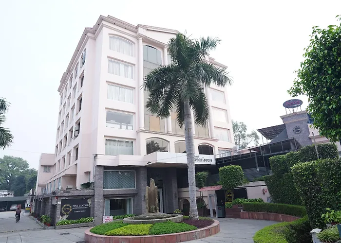 Hotel Swarn Towers