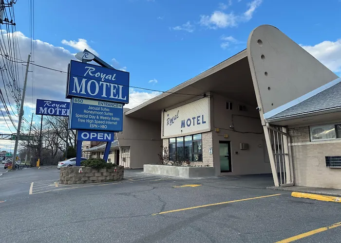 Royal Motel