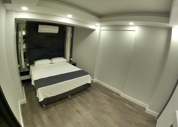 Extravagant Hotel Avsa
