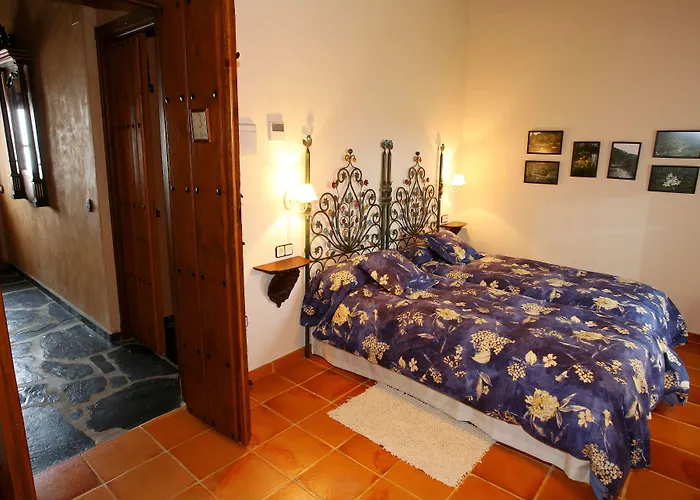 Palacio Viejo de Las Corchuelas