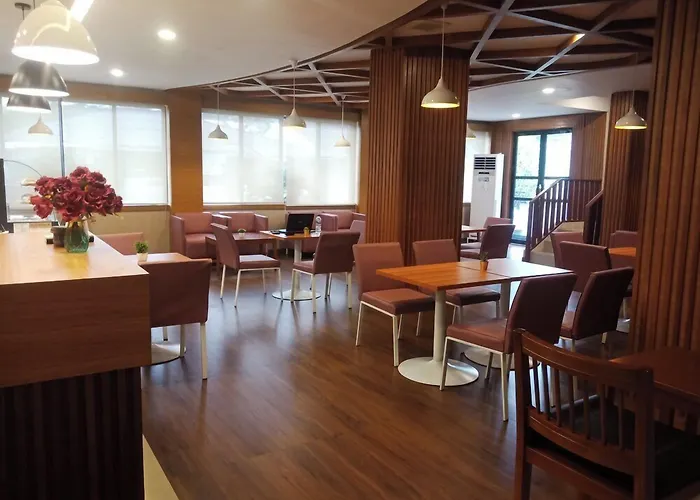 Manise Hotel