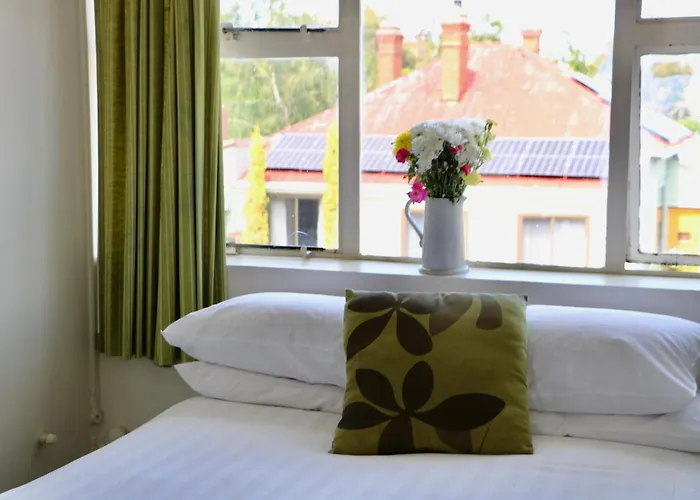 Lachlan Hotel