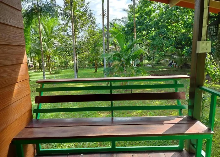 Khao Sok Saengtawan Resort And Camp