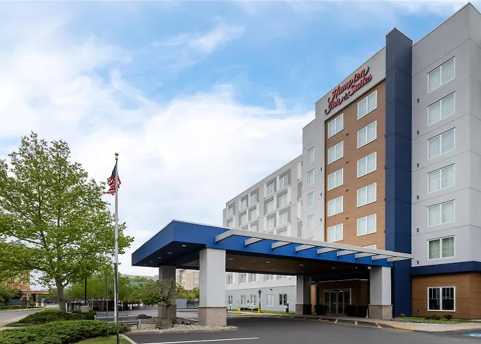 Hampton Inn And Suites Newark Airport Elizabeth