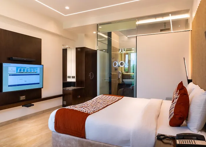 Hotel Royal Palace Jalgaon