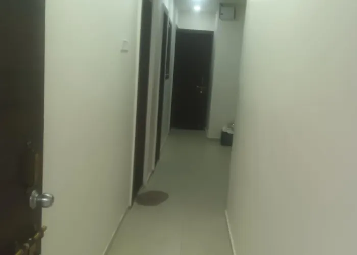 Hotel Kulswamini In