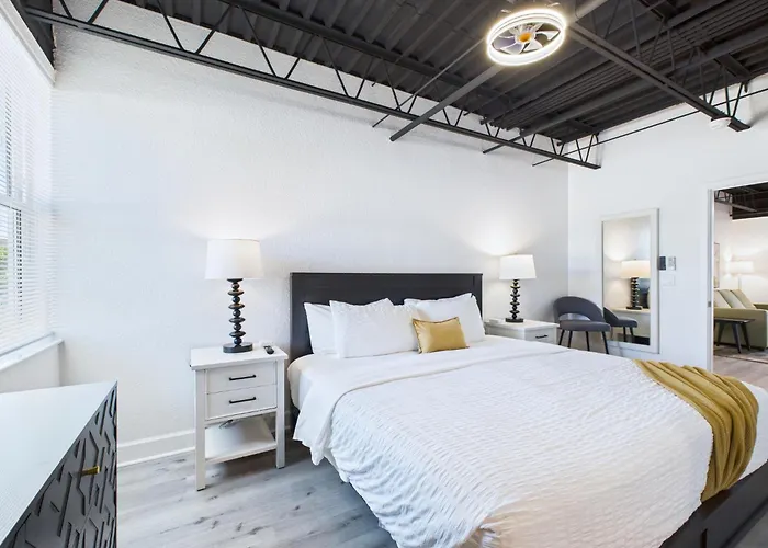 Chic Loft Retreat Near Port Canaveral -Unit 202
