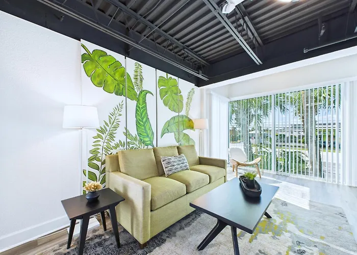 Stay, Park & Cruise! Modern Loft By Port -Unit 200