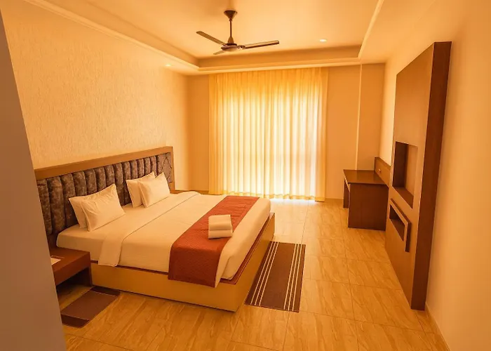 Xenious Opulent Hamirpur