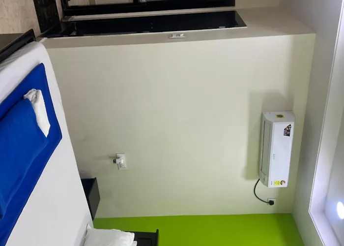 Hotel Bommana Residency