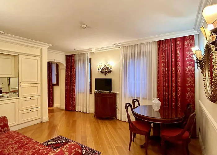Torre Dell'Orologio Signature Residence Venecia