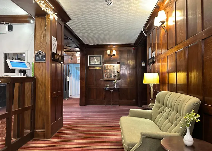 Crown Hotel - Stone, Near Stoke-On-Trent By Oyo