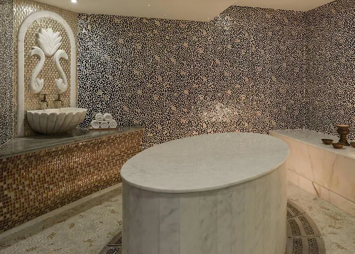 Cairo Marriott Hotel&Omar Khayyam Casino