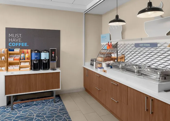 Holiday Inn Express & Suites Boston - Cambridge By Ihg